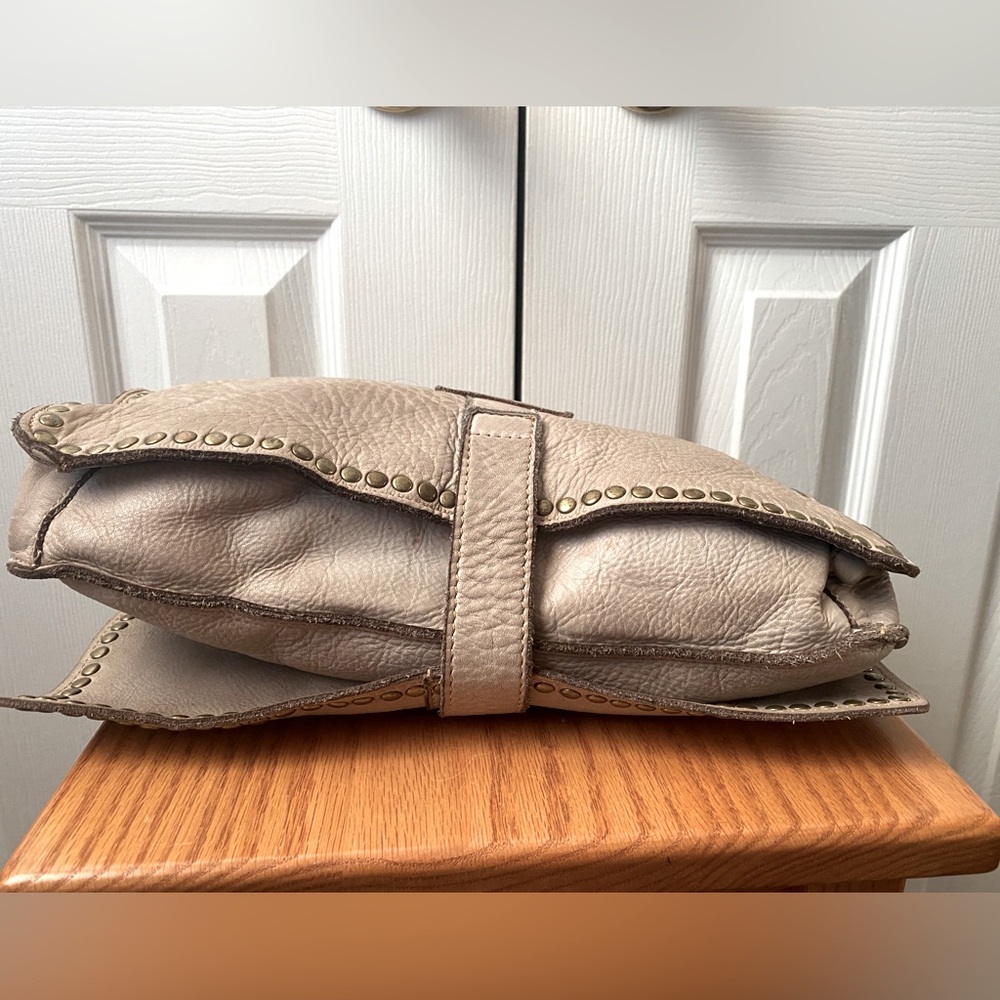 Bayside Made in Italy Beige/Taupe Pebbled Leather Studded Postman Shoulder Bag - Picture 7 of 16